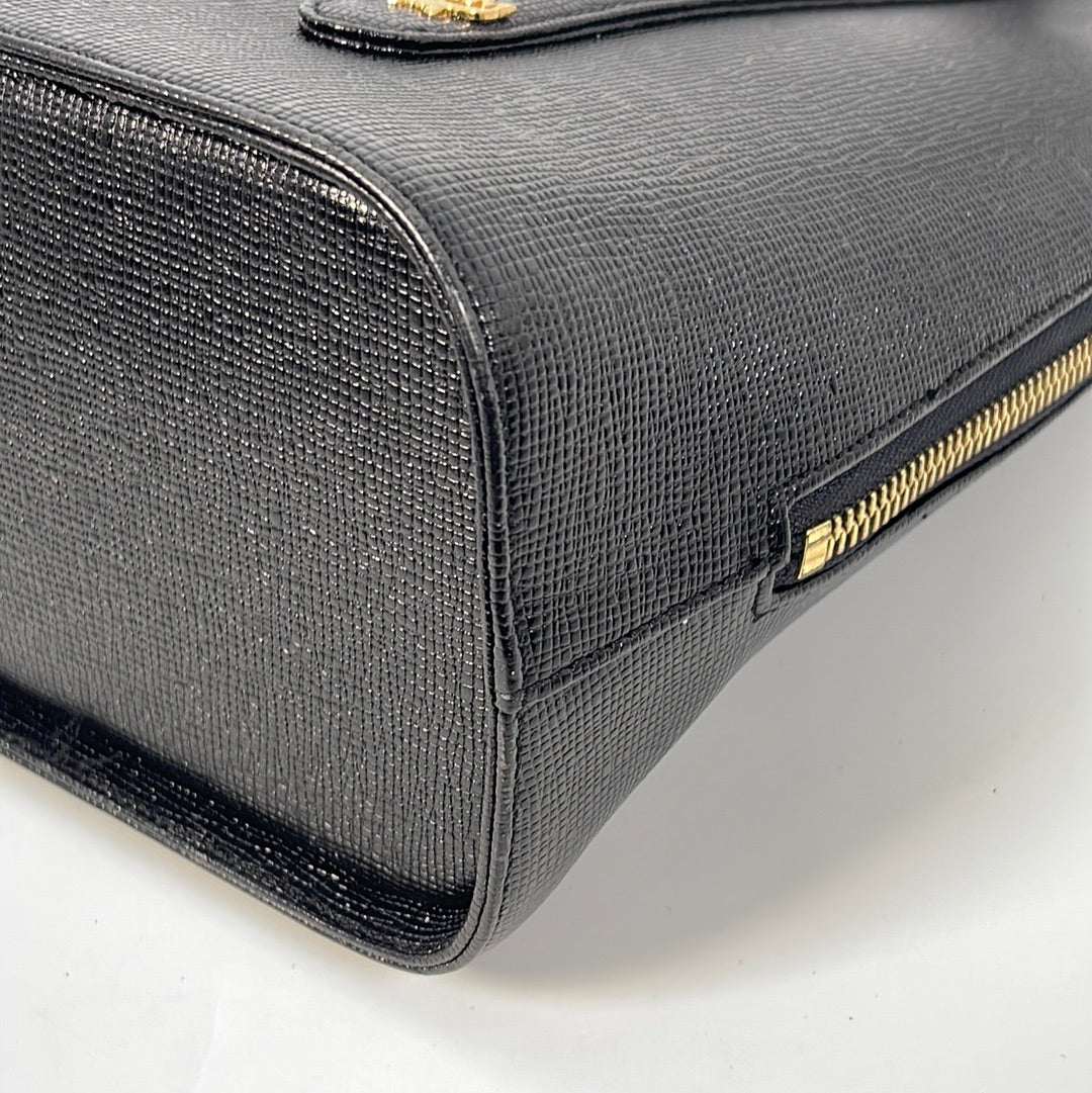 PRELOVED MCM Black Leather Gold Logo Shoulder Bag 7HKV3WG 022023