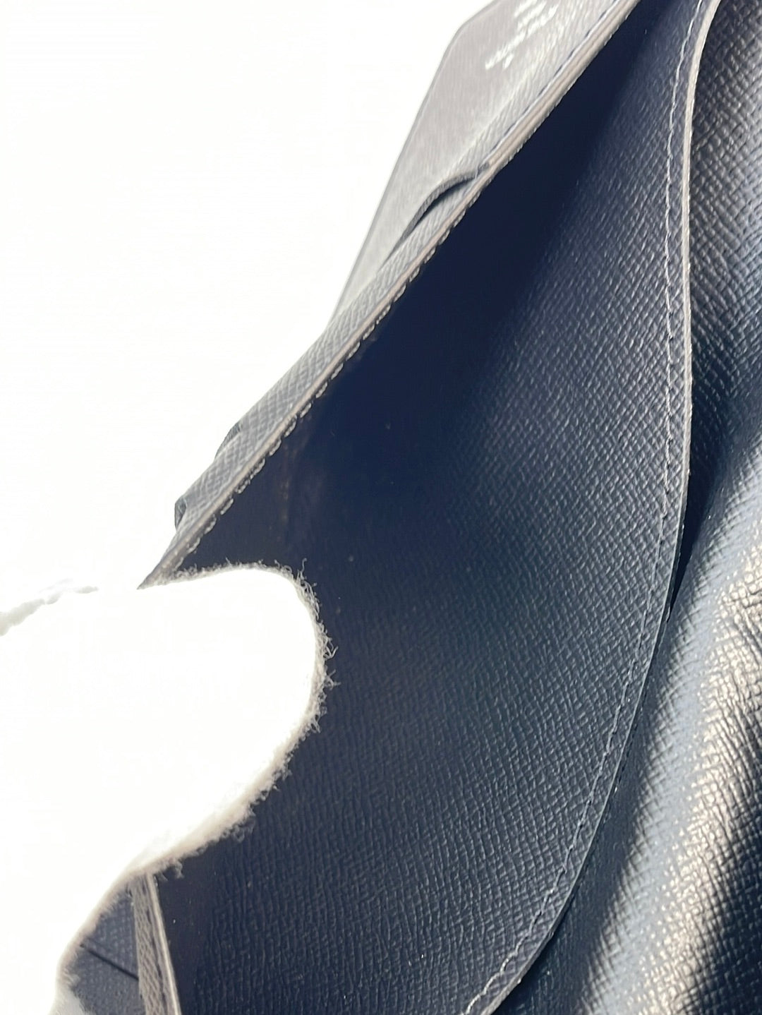 Louis Vuitton Portefeuille Brazza Black Leather ref.975000 - Joli
