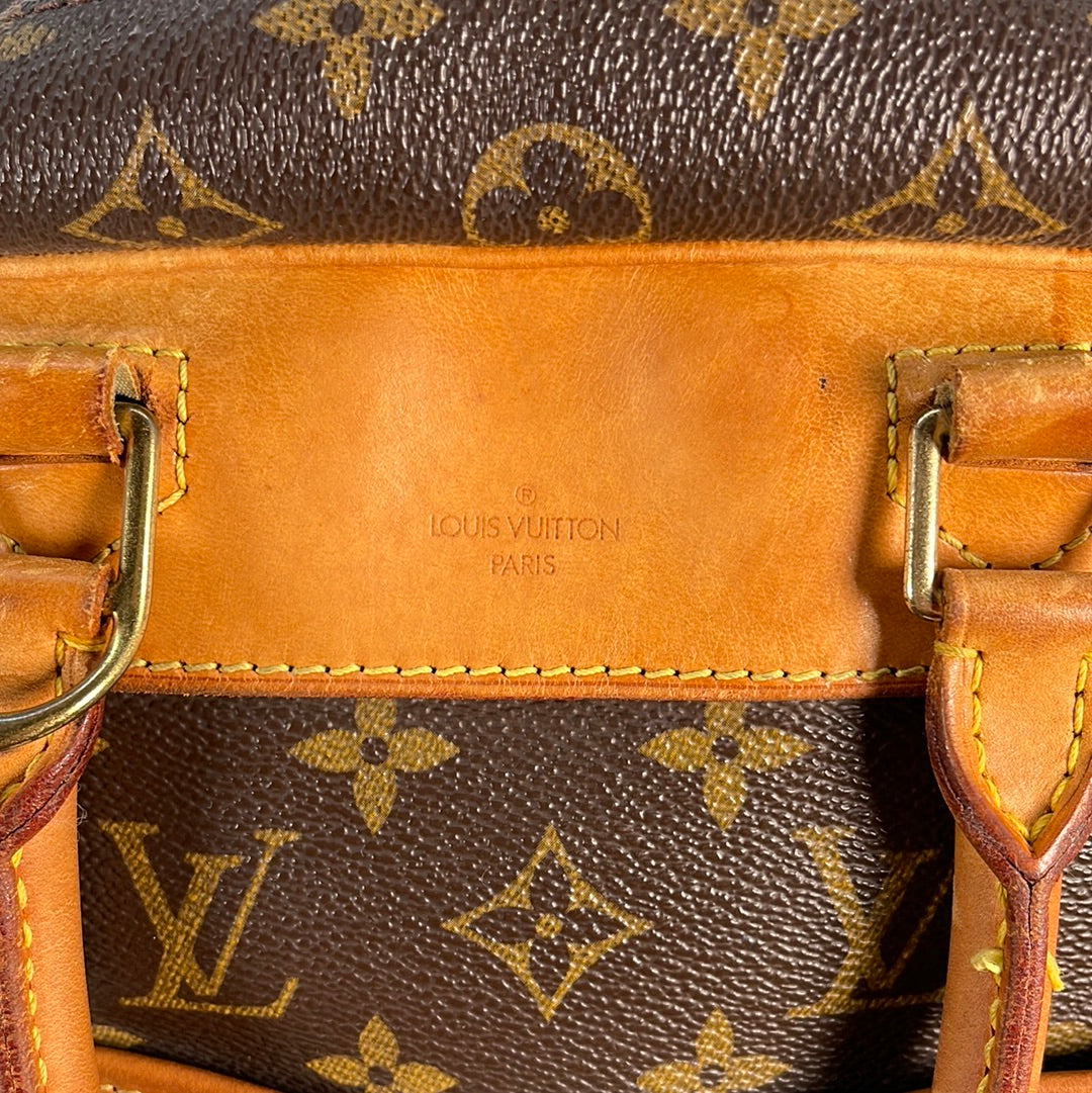 Vintage 90's Louis Vuitton Monogram Deauville M47270 Travel Hand Bag – The  Wandering Wardrobe Truck