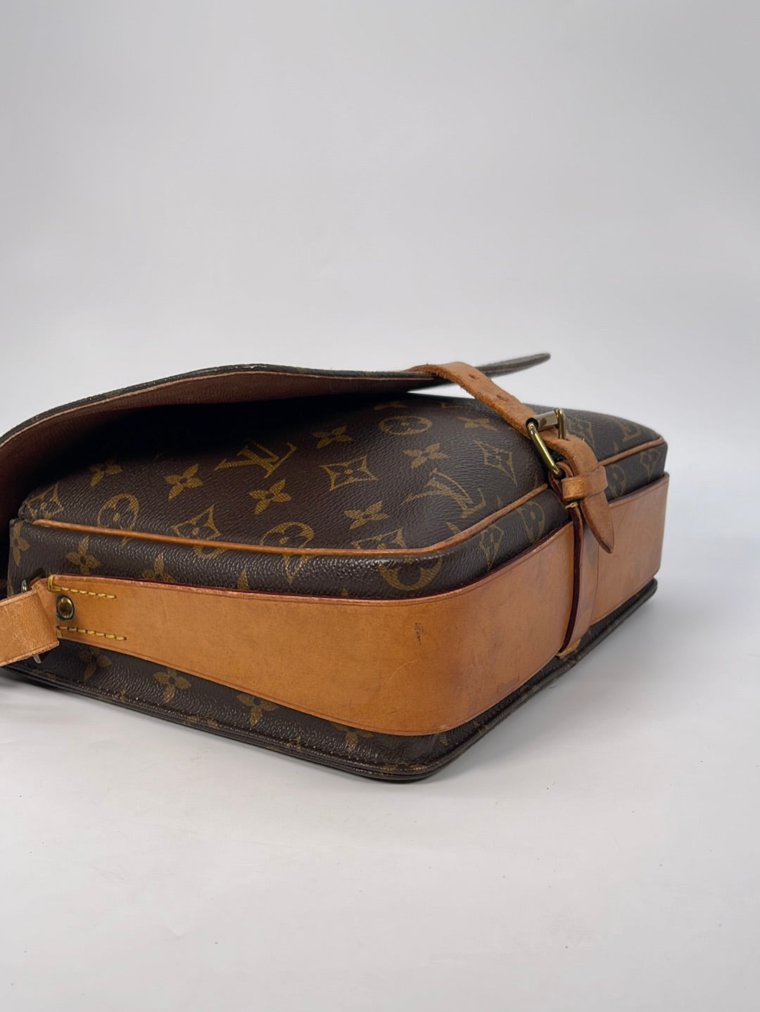 Cartouchière cloth handbag Louis Vuitton Brown in Cloth - 34825088
