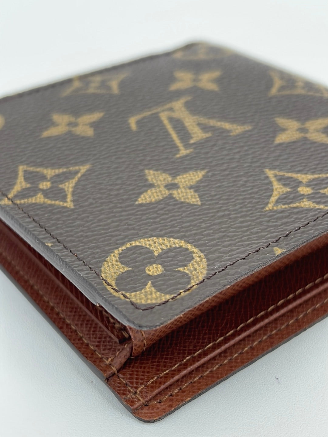 Preloved Louis Vuitton Men's Bifold Monogram Wallet VI1010 041922