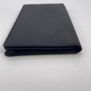 Preloved Louis Vuitton Black Epi Checkbook Wallet SR0011 111022