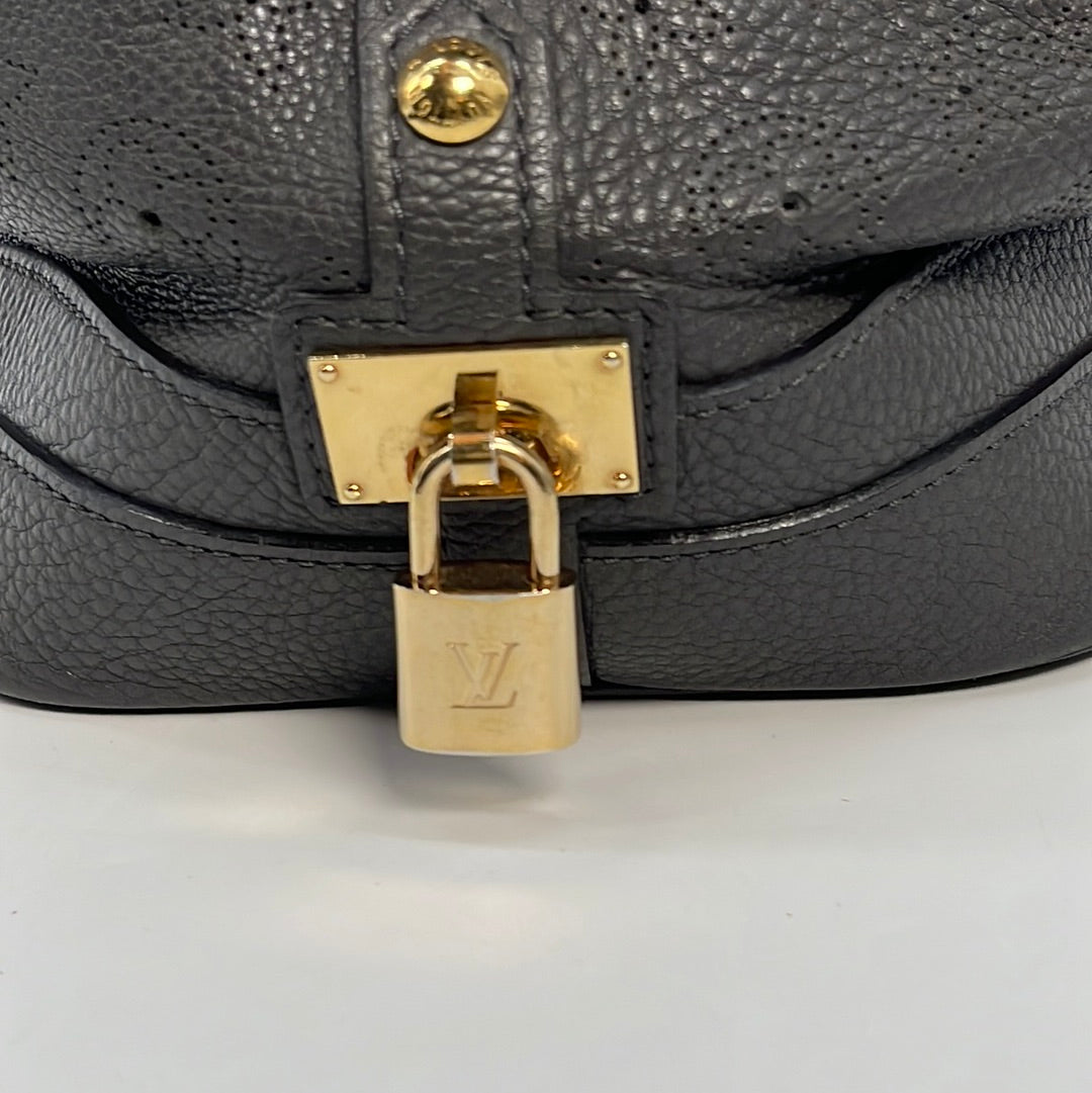 Preloved Louis Vuitton Laser Cut Monogram Grey Leather Stellar Handbag with Shoulder Strap XHKDH78 020123