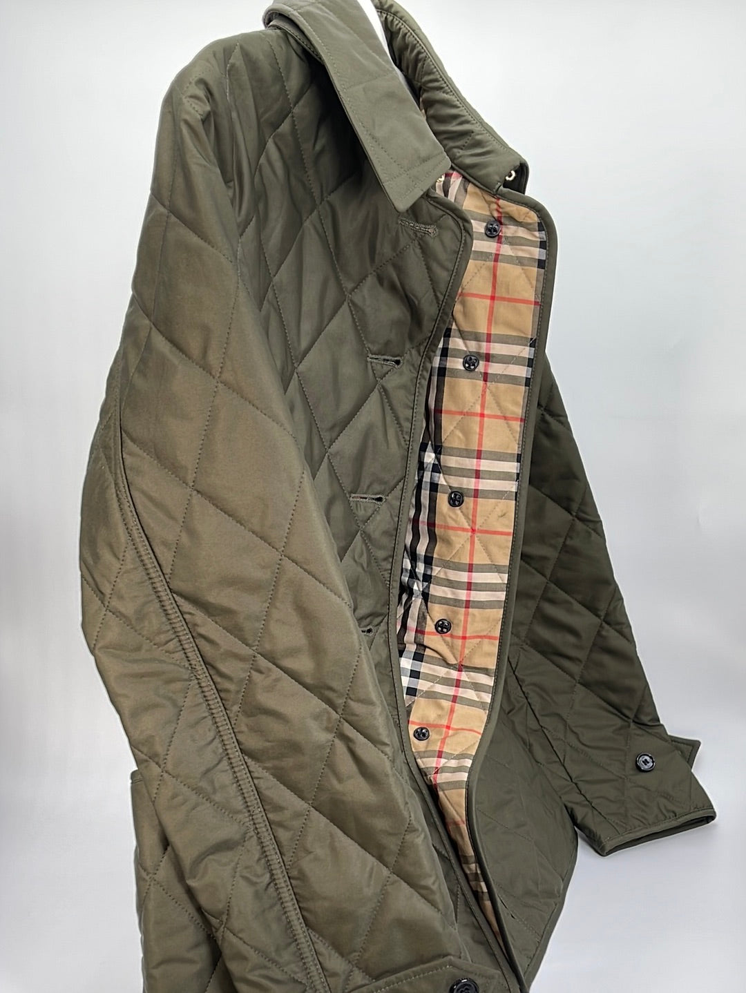 (New Condition With Tags) Burberry Dark Green Thermoregulated Jacket 291 030223