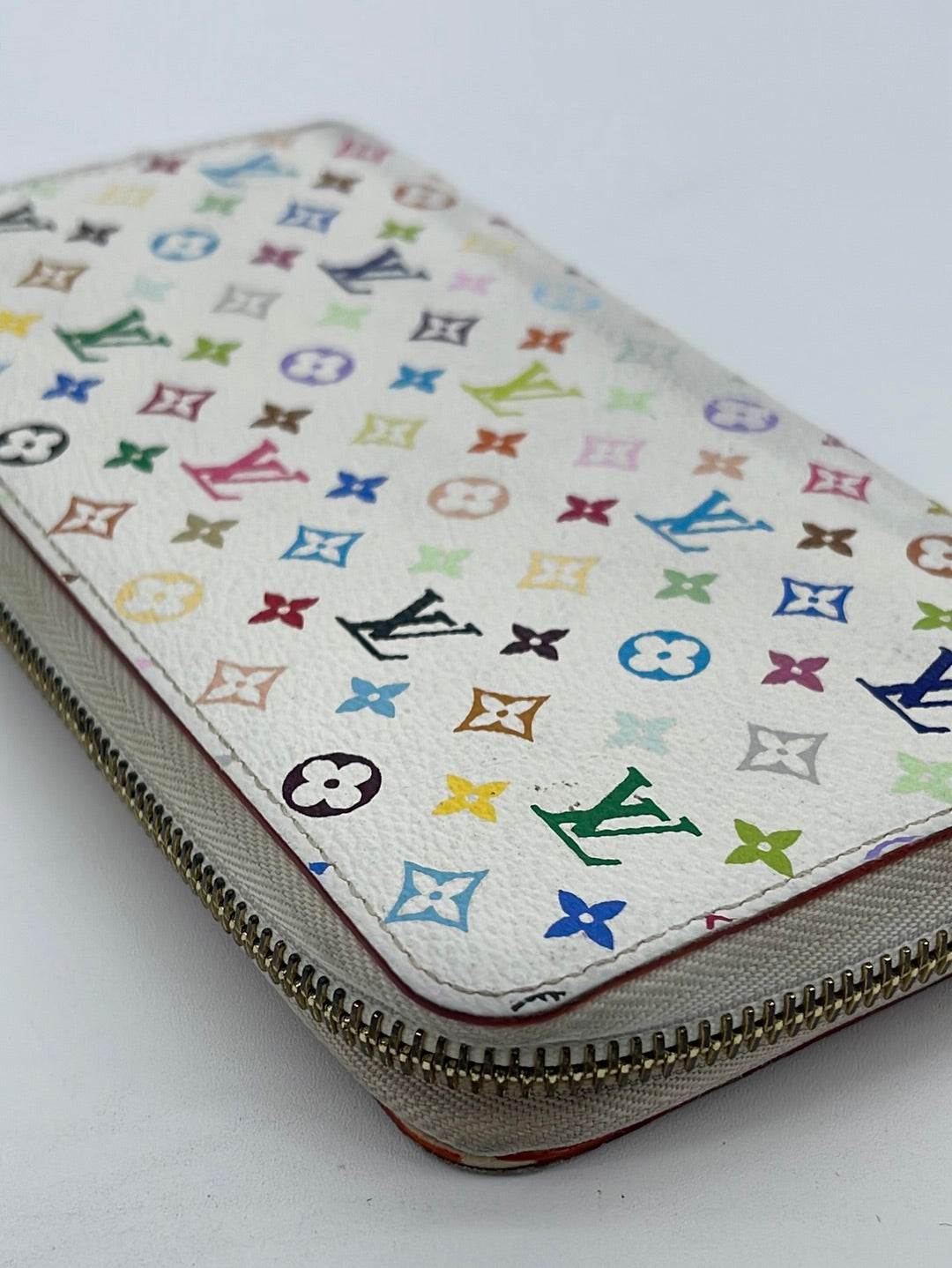 Louis Vuitton Zippy Wallet in Multicoloured Monogram Handbag - Authentic Pre-Owned Designer Handbags