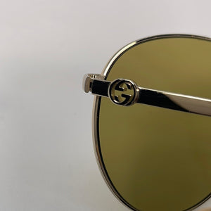 Preloved Gucci Aviator Sunglasses with Case 113 011423