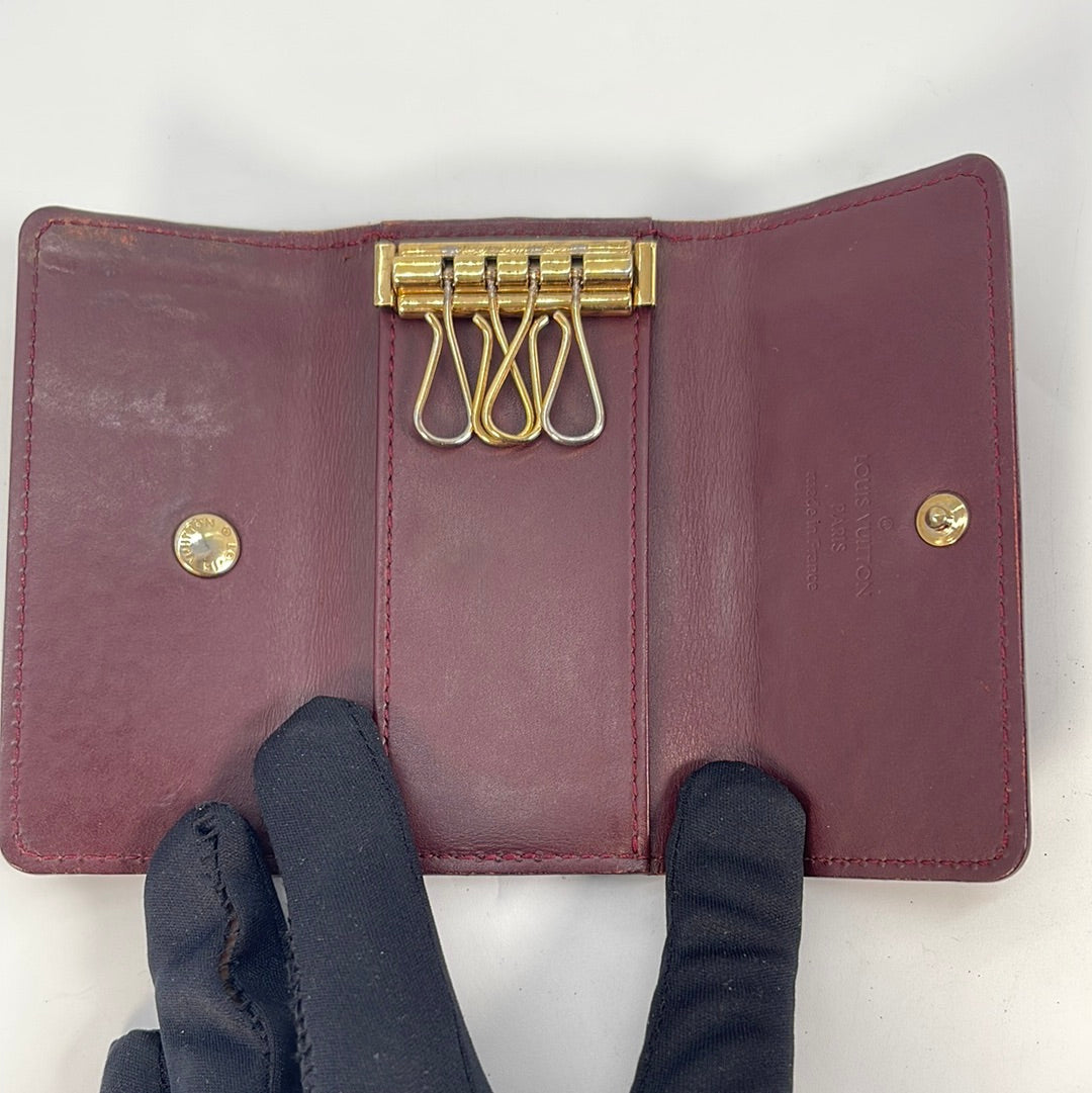Vintage Louis Vuitton Dark Red Vernis Monogram 4 Key Holder TS1131 012323