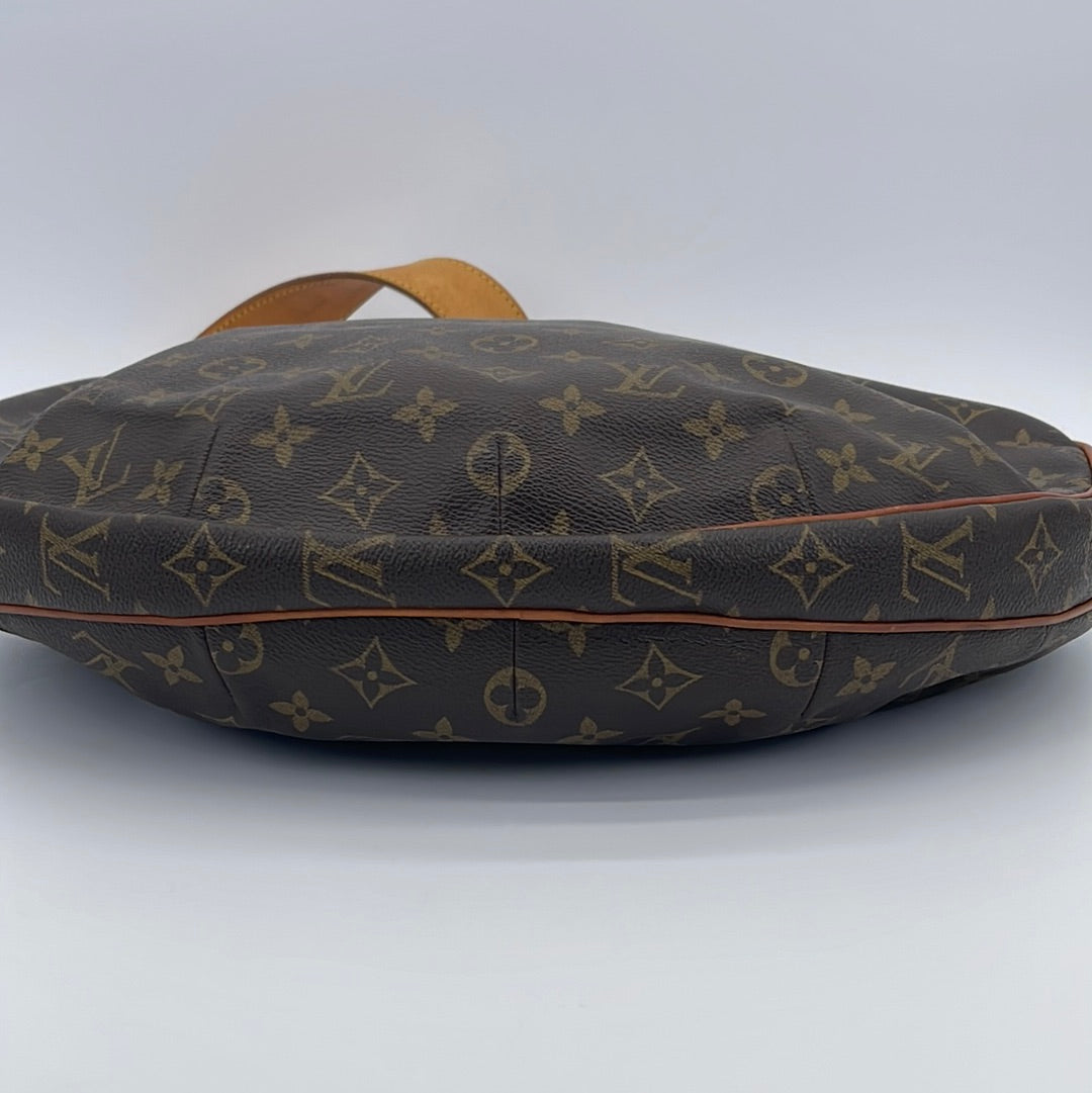 Louis Vuitton Discontinued Monogram Croissant GM Hobo Bag 51lv314s