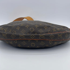 LOUIS VUITTON Croissant GM Monogram Canvas Shoulder Bag Brown-US