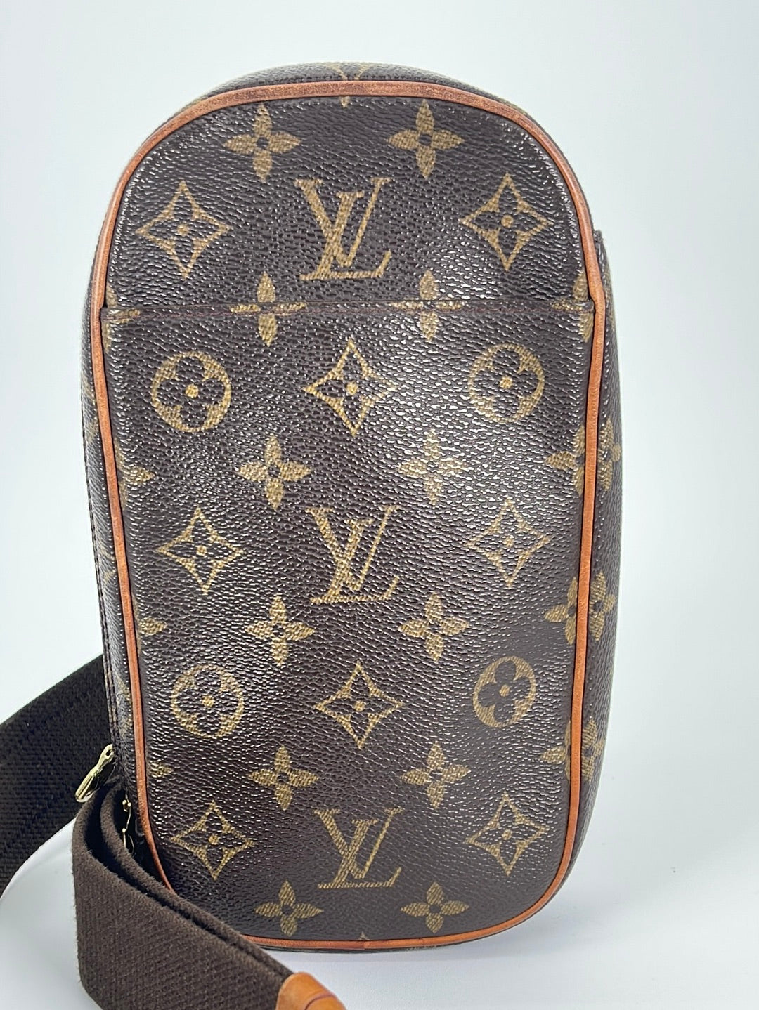 Vintage Louis Vuitton Pochette Gange Monogram Crossbody Shoulder