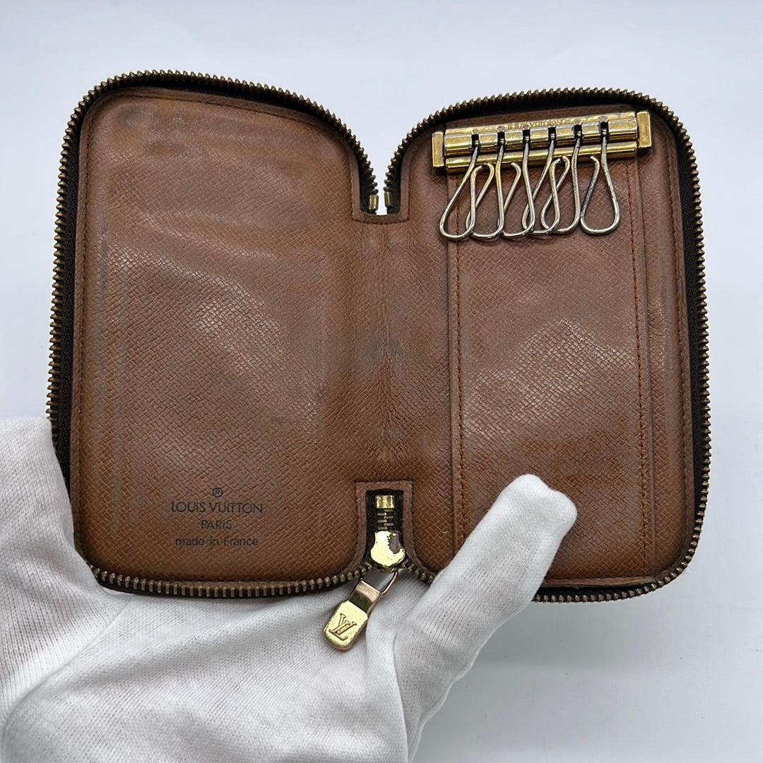 Authentic Louis Vuitton Monogram 6 Key Holder Pouch Gold Color Hardware  2011