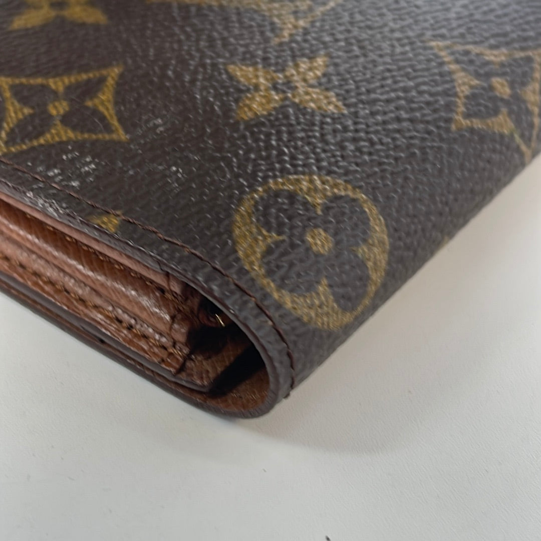 Louis Vuitton 2010 LV Monogram Wallet - Brown Wallets, Accessories -  LOU776978