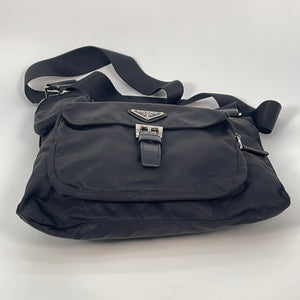 Preloved Prada Sling Nylon Black Messenger Bag Tessuto Medium 165 011623