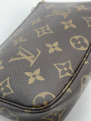 Preloved Louis Vuitton Mini Accessories Pochette Monogram Bag FL0024 040123
