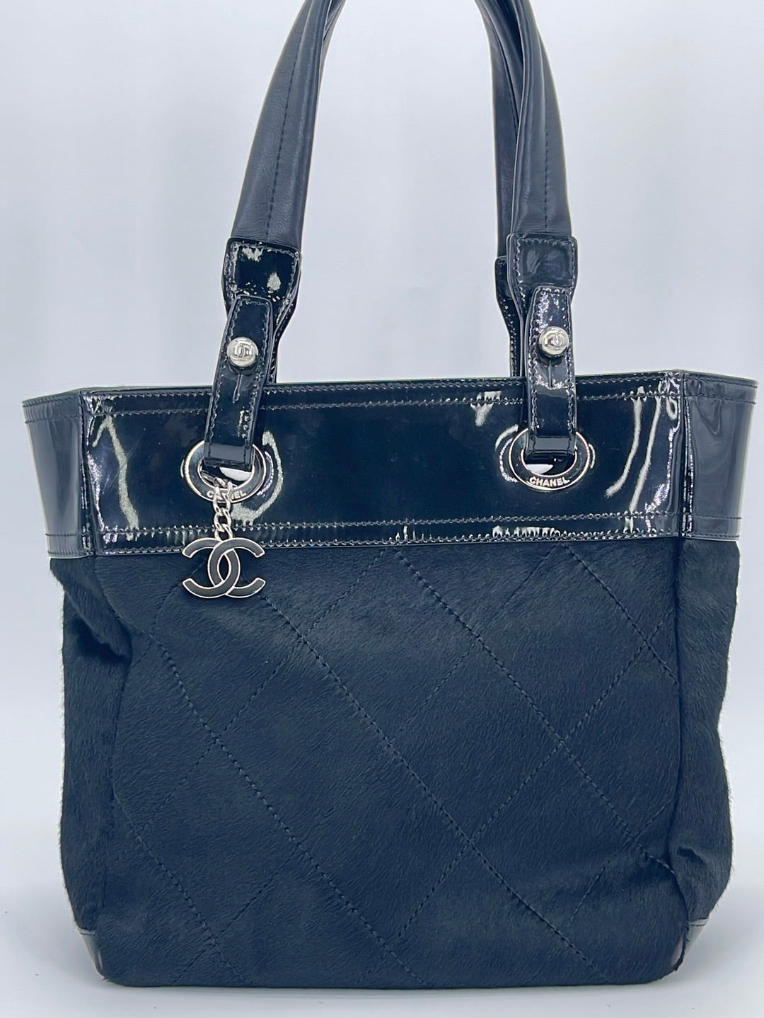 Amazing Chanel Deauville Tote bag in blue denim canvas, GHW For Sale at  1stDibs  chanel tote bag canvas, chanel canvas large deauville tote denim  blue, chanel deauville diaper bag