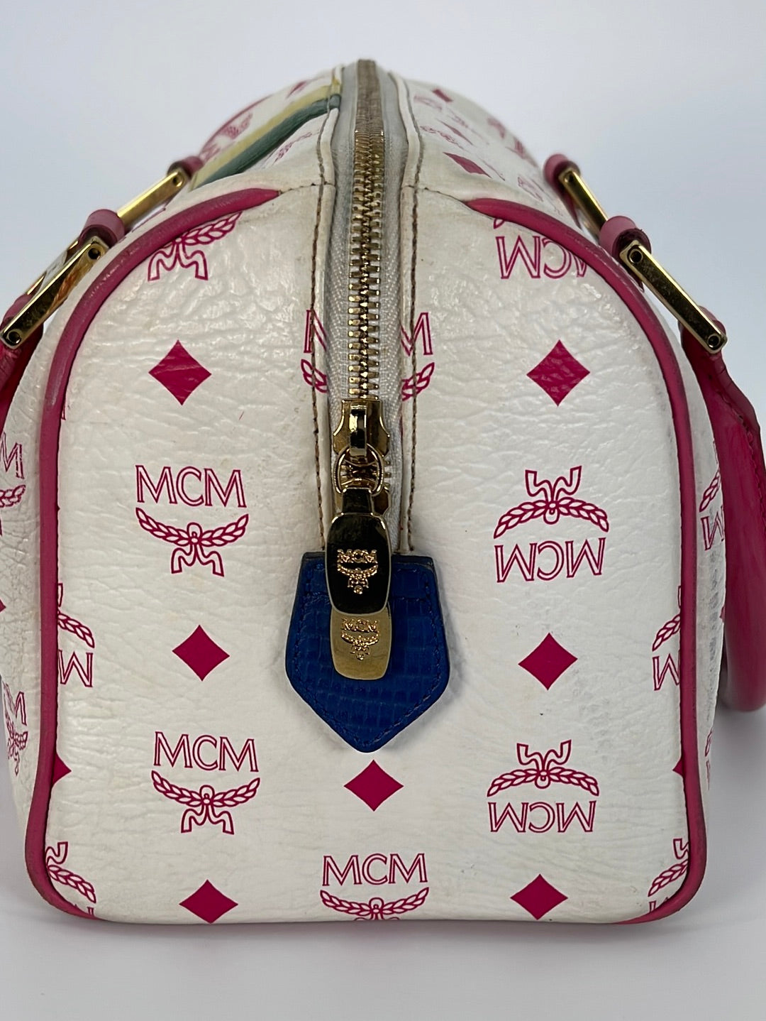 Preloved Mcm White and Pink Visetos Leather Lion Boston Bag E0946 041223