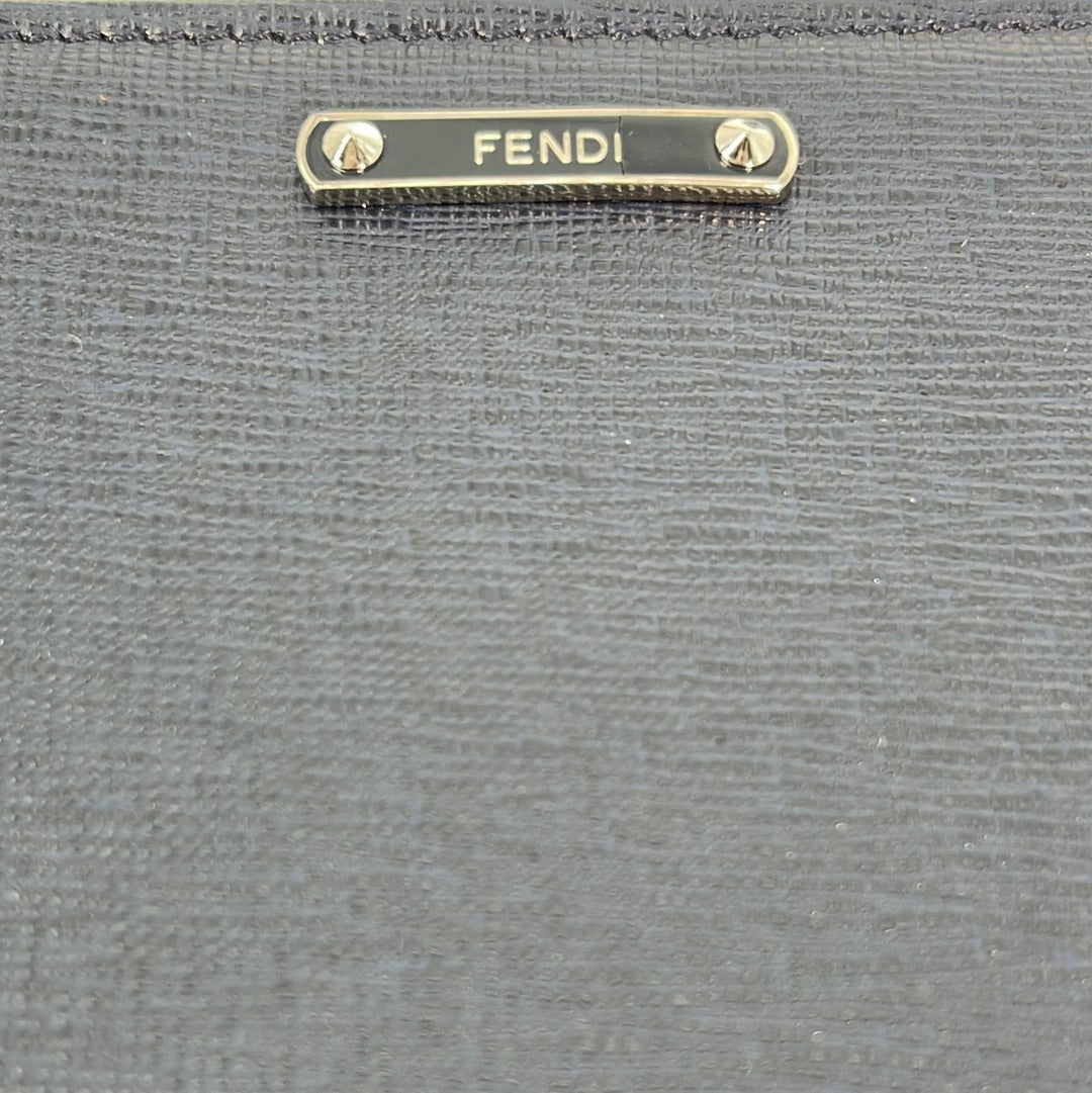 Preloved Fendi Navy Leather Zippy Wallet 8M0299F091392562 011123
