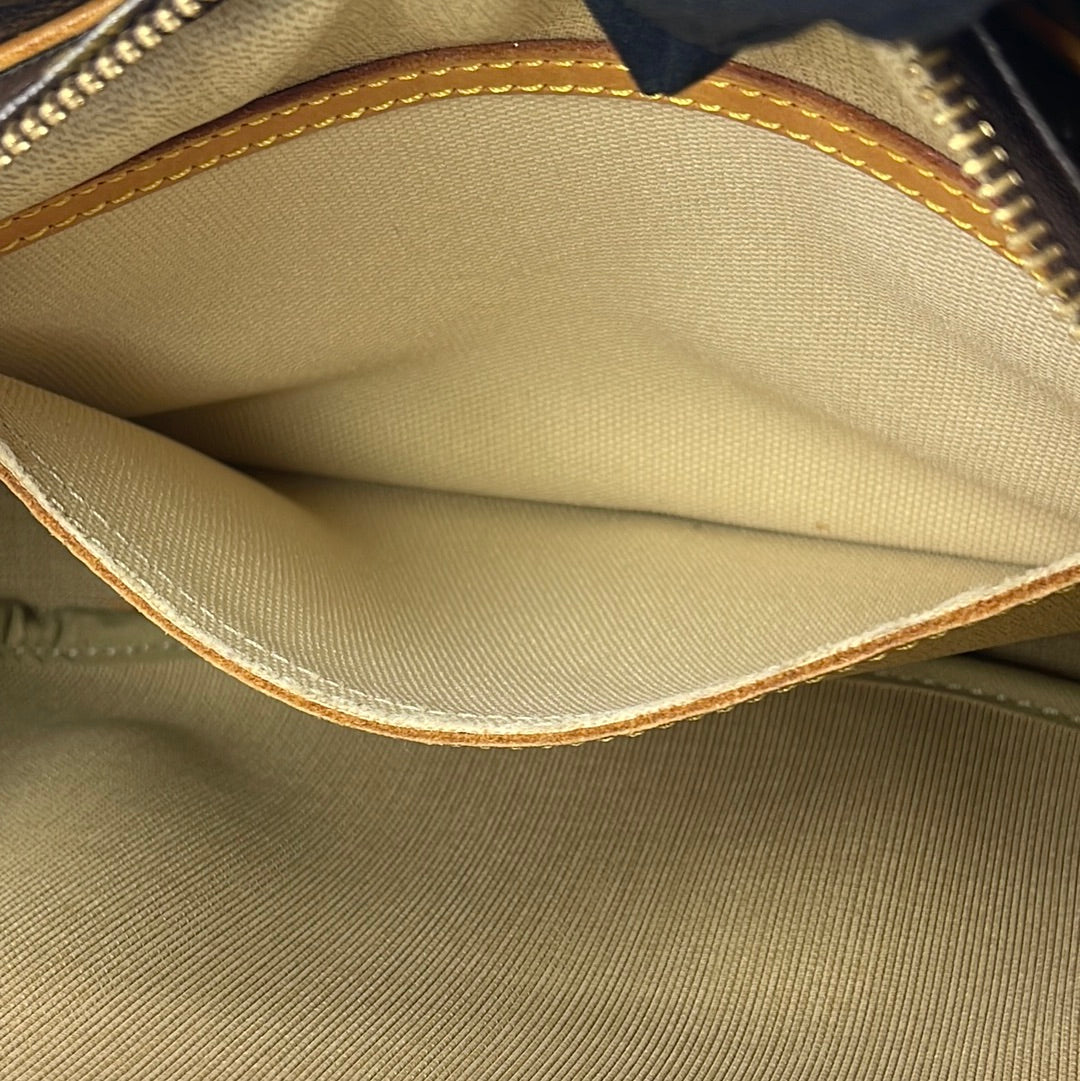Louis Vuitton Monogram Reporter PM - Crossbody Bags, Handbags - LOU787004