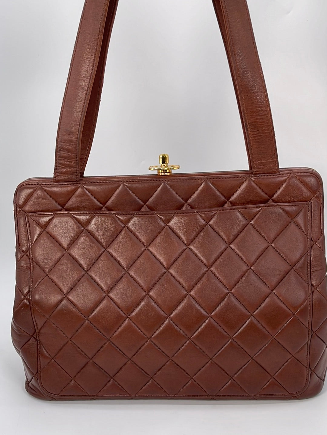 Quilted Kiss Lock Chain Crossbody Bag
