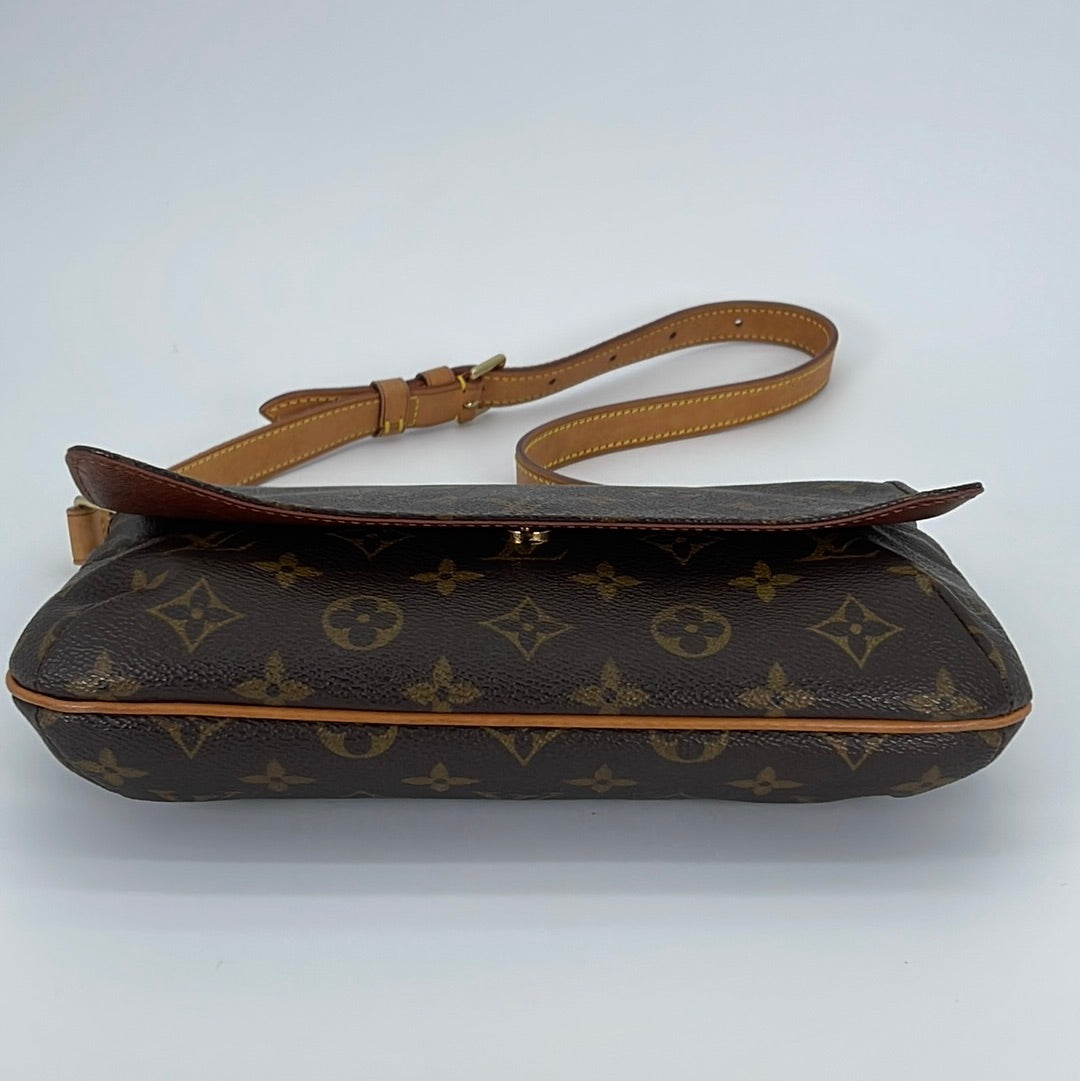 Louis Vuitton LV Monogram Musette Tango Shoulder Bag For Sale at 1stDibs