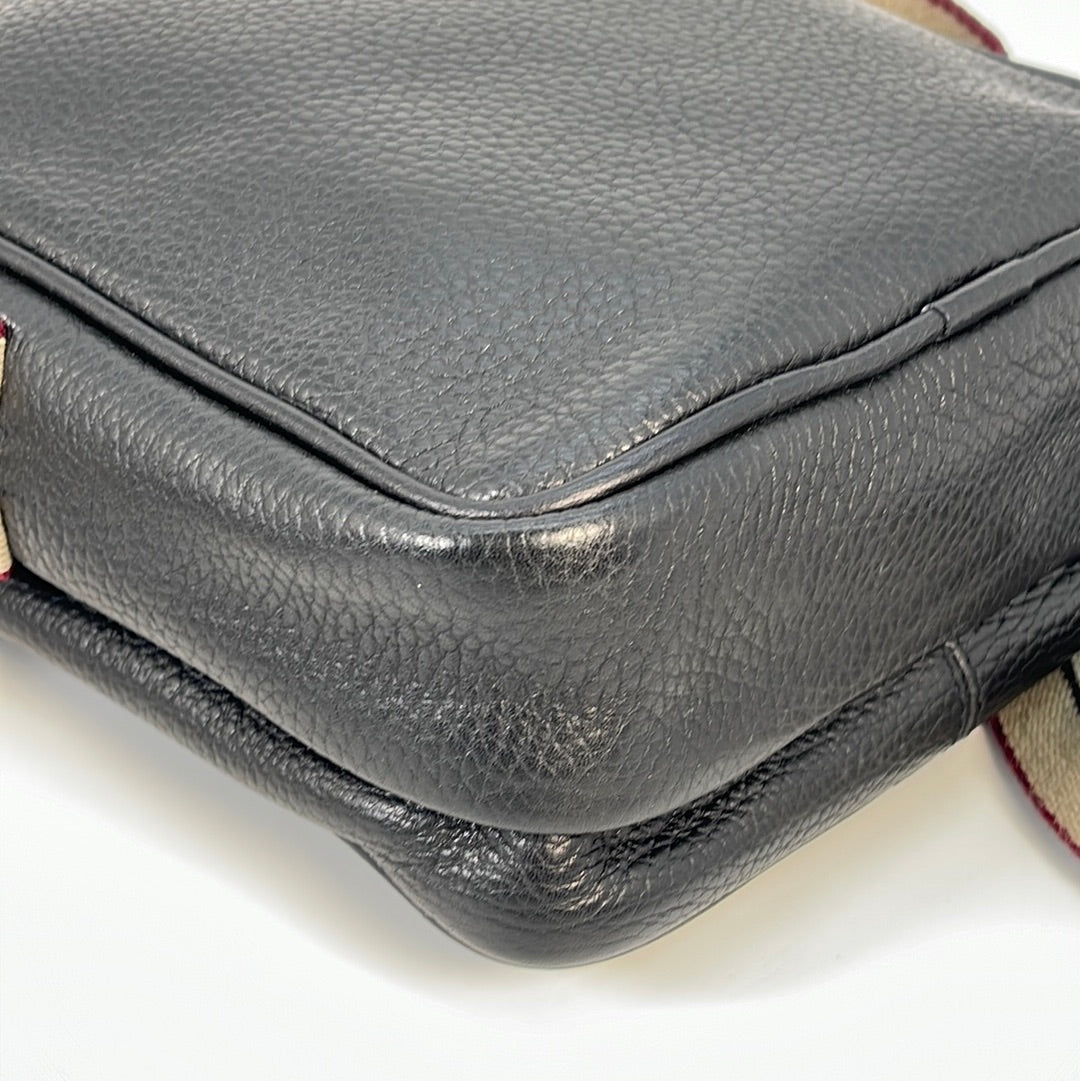 Preloved Burberry Black Leather Crossbody Messenger Bag R7BM3DY 013023