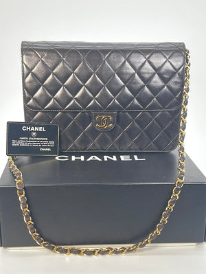 CHANEL Quilted Matelasse CC Logo Patent Leather Chain Shoulder Bag Black  /4P0268