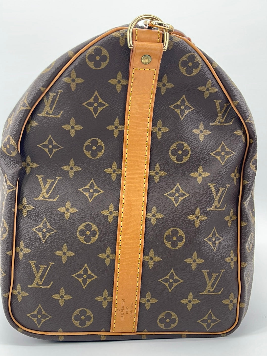 Louis_Stores - NEW IN‼️😍😍 Louis Vuitton Keepall Bandolier 50 Duffle Bag  Available Quality Is Top Notch Comes With Full Box And Packaging😁 Price:  50,000 Naira Size: Available for delivery Worldwide  ••