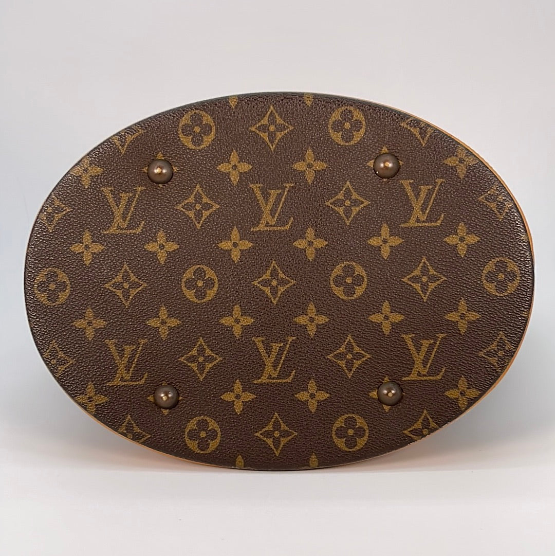LOUIS VUITTON Monogram Bucket GM Shoulder Bag DK2038 – LuxuryPromise