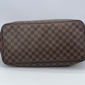 Authentic Louis Vuitton Monogram Neverfull GM for Sale in