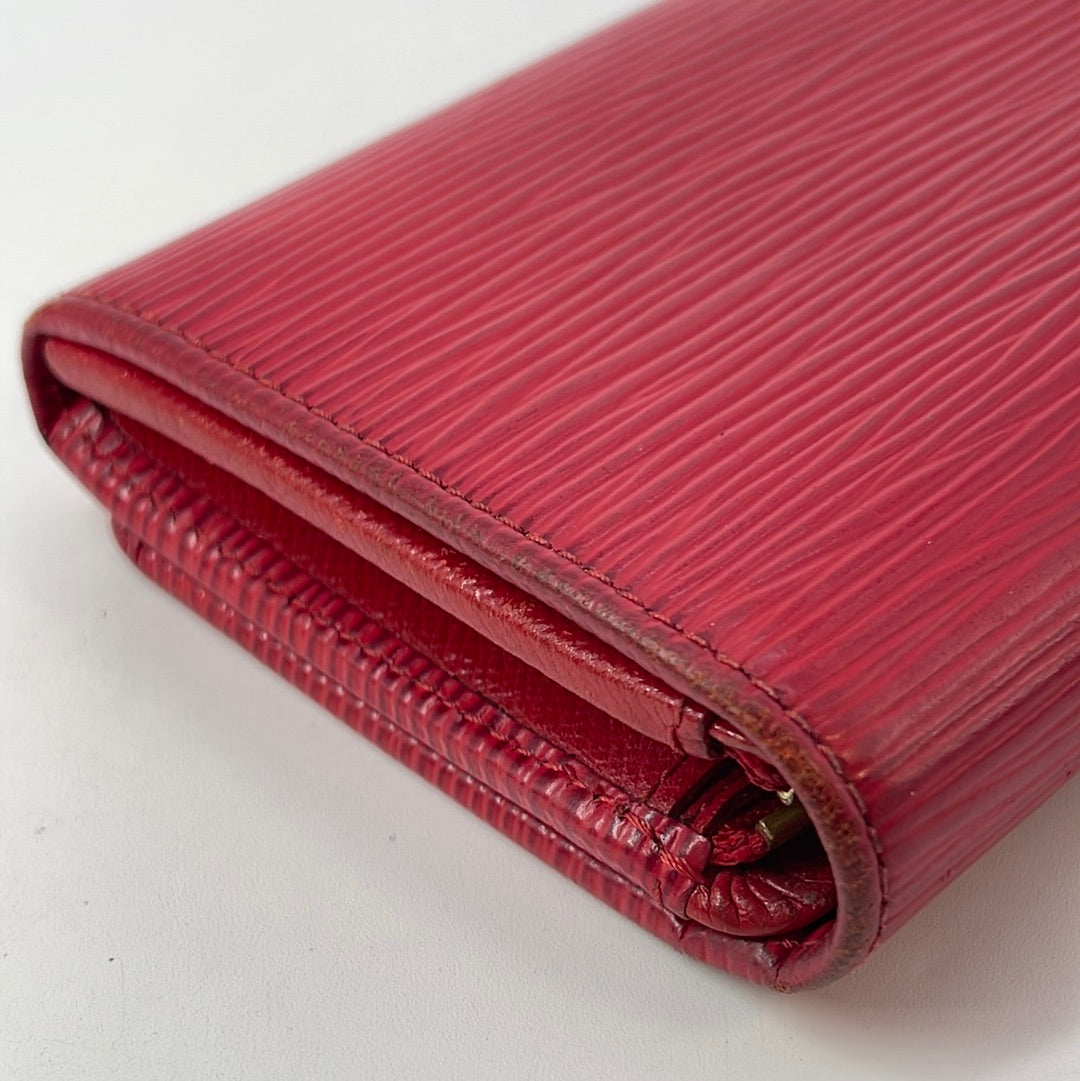 Preloved Louis Vuitton Red Epi Porte Monnaie Billets Tresor Bifold Wal –  KimmieBBags LLC