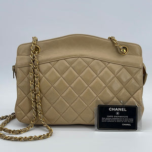 Chanel Matlasse Diana 22 Chain Shoulder Bag Black Gold Lambskin – Timeless  Vintage Company