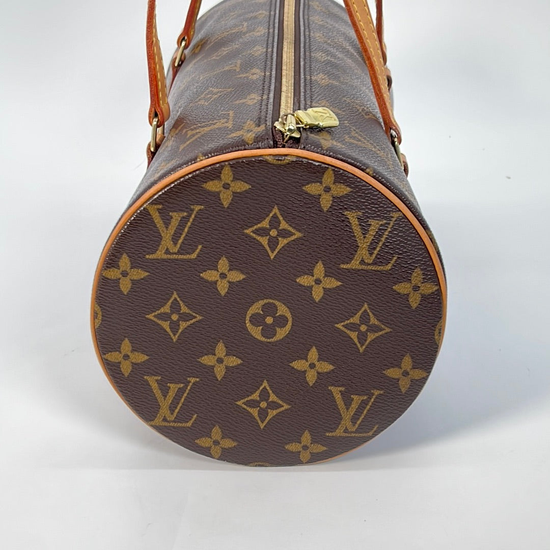 Preloved Louis Vuitton Green Vernis Monogram Papillon 30 Shoulder Bag –  KimmieBBags LLC