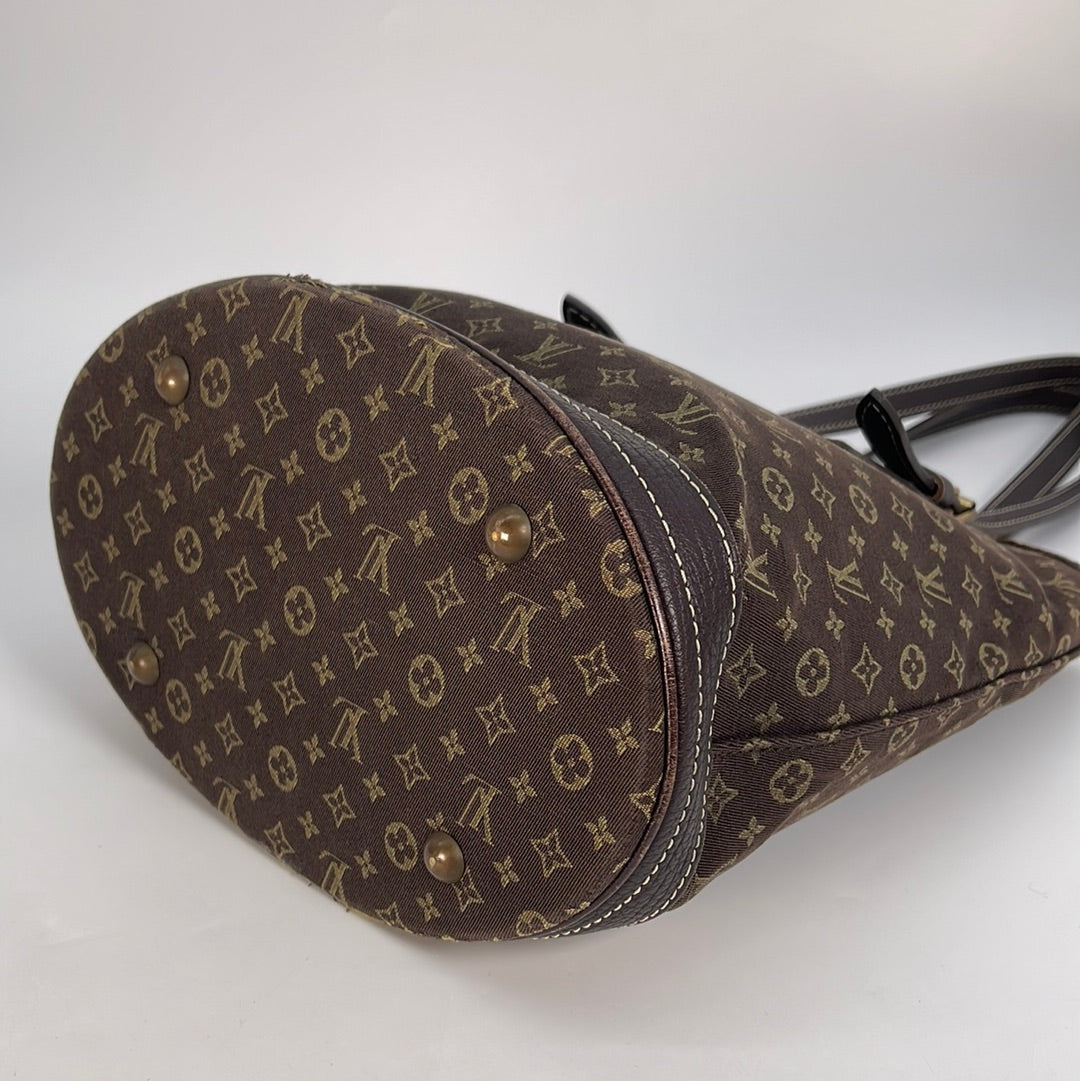 Louis Vuitton Mini Lin Petit Bucket Pouch - ShopStyle Satchels & Top Handle  Bags