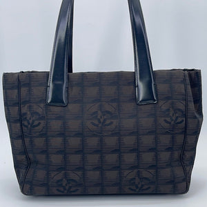 Chanel New Travel Line Nylon Tote Bag (SHG-34064) – LuxeDH