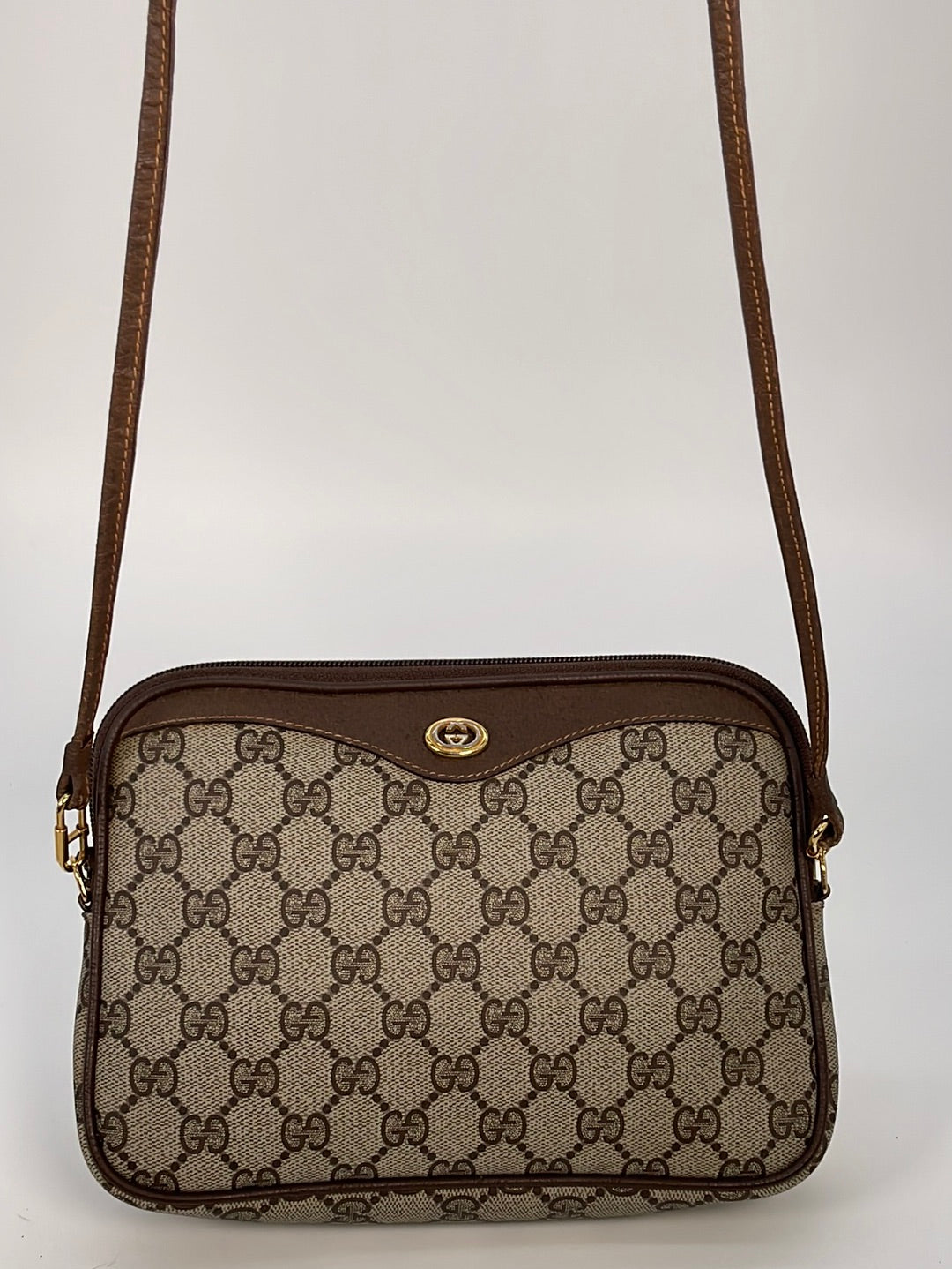 Vintage Gucci GG Supreme Shoulder Crossbody Bag 97.02.068 020123 –  KimmieBBags LLC
