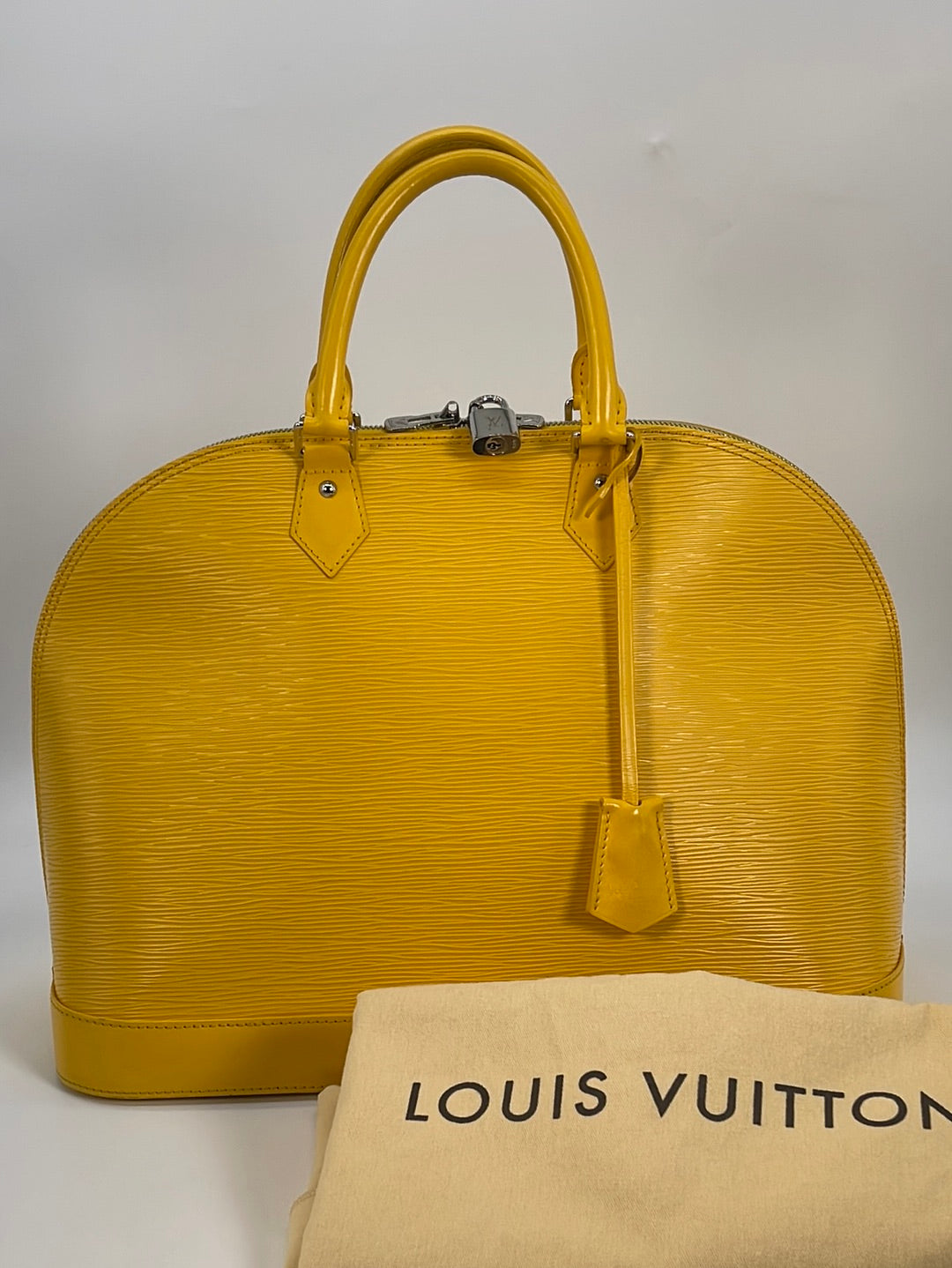PRELOVED LOUIS VUITTON Yellow Epi Alma GM Bag MI4142 012322 – KimmieBBags  LLC