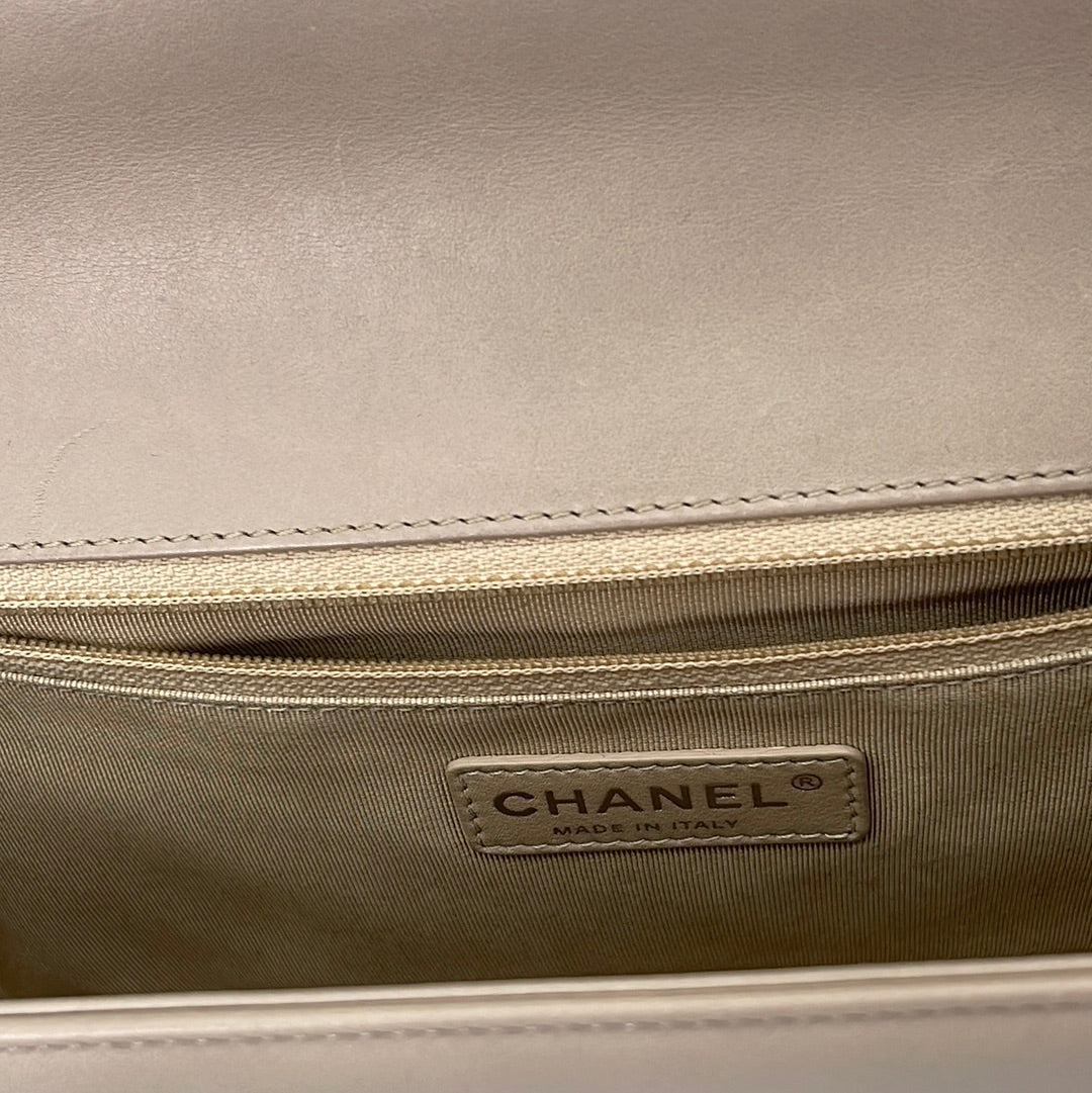 Preloved Chanel Beige Patent Leather Large Boy Flap Shoulder Bag 18917961 032223. *** DEAL ***