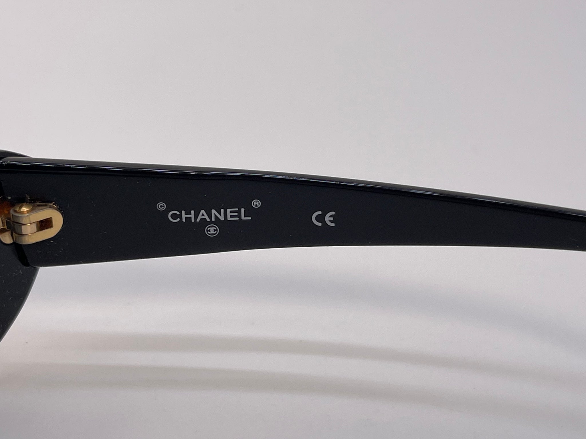 Preloved Chanel Cat Eye Sunglasses with Case 84 103122