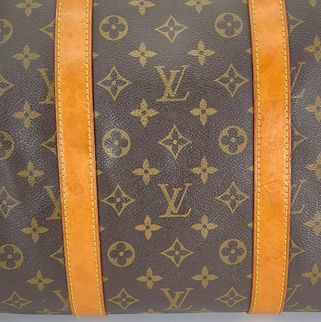 PRELOVED Louis Vuitton Keepall Bandouliere 55 Monogram Duffel Bag with Crossbody Strap TH0935 031323