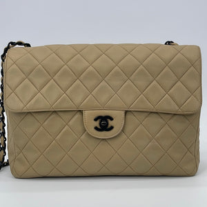 Chanel Vintage Beige Quilted Timeless Classic 2.55 Bag Double Flap Leather  ref.585443 - Joli Closet