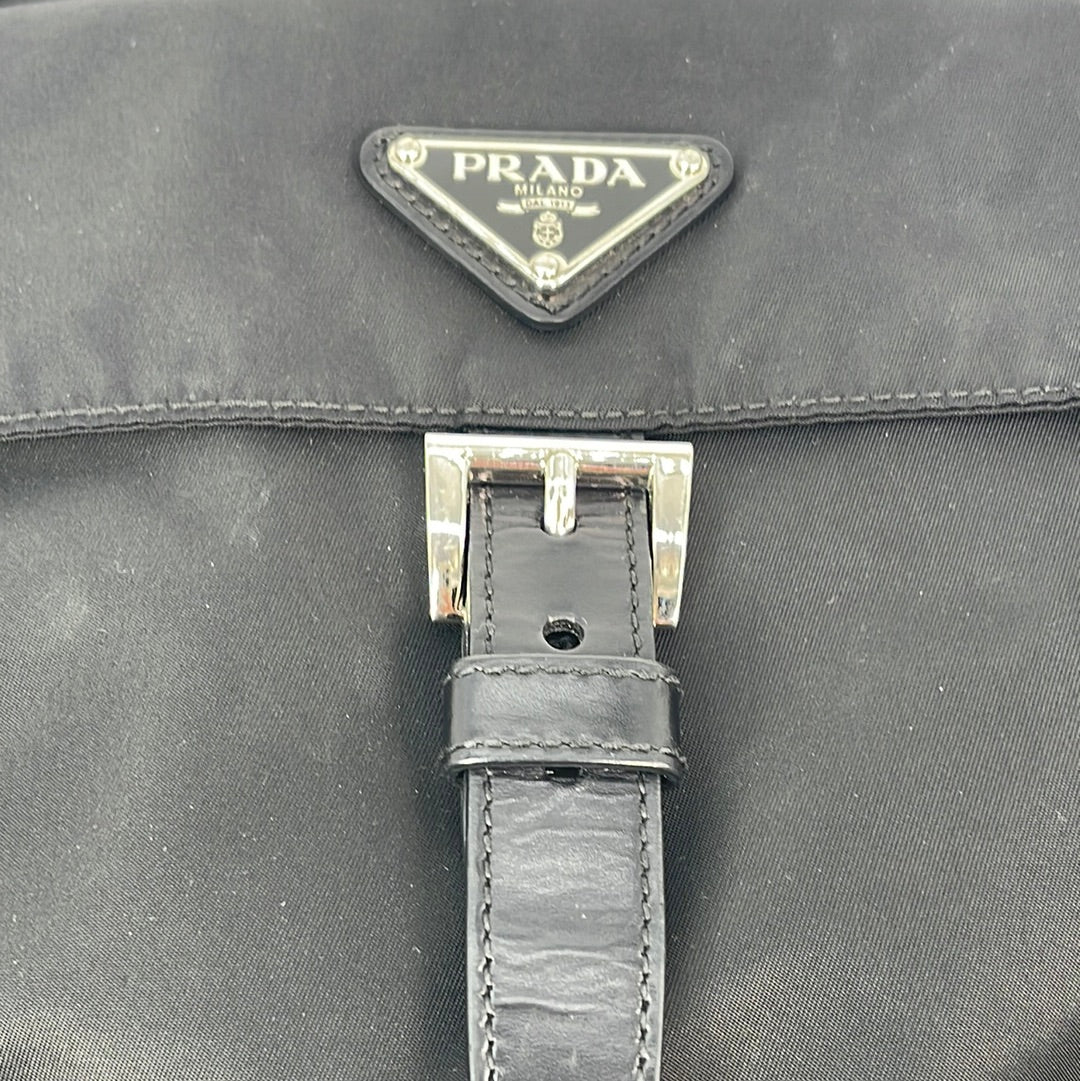 Preloved Prada Sling Nylon Black Messenger Bag Tessuto Medium 165 011623