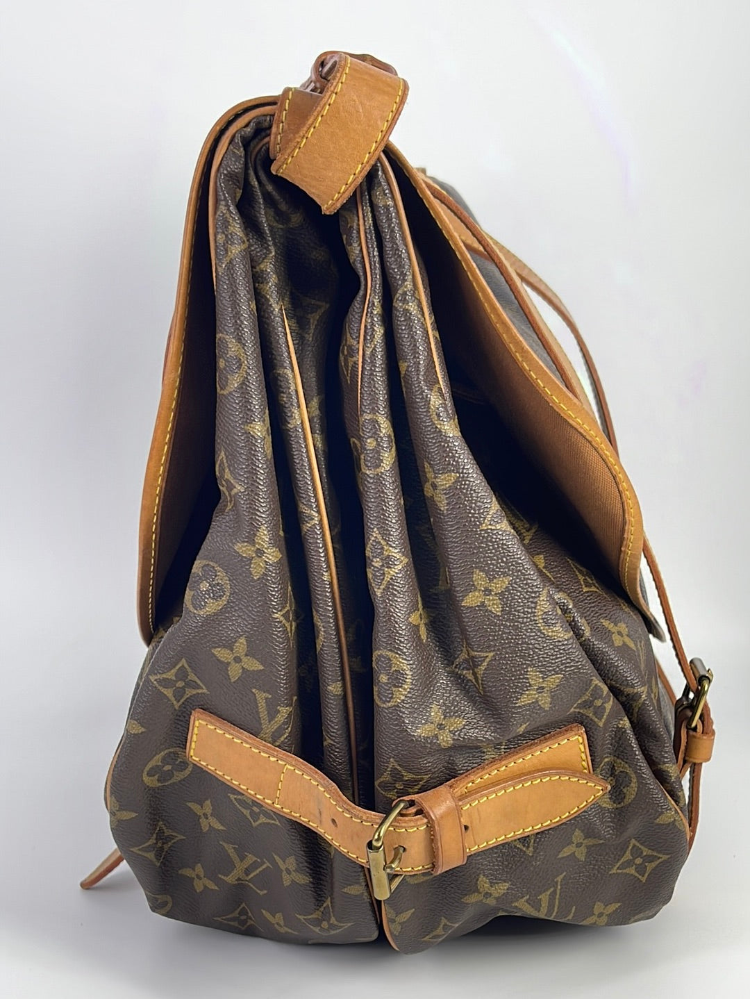 Louis Vuitton M42252 Saumur 43 Vintage XL Men Shoulder/ Messenger Sling Bag