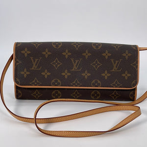Louis Vuitton Monogram Pochette Twin GM Clutch Preowned GC Crossbody bag
