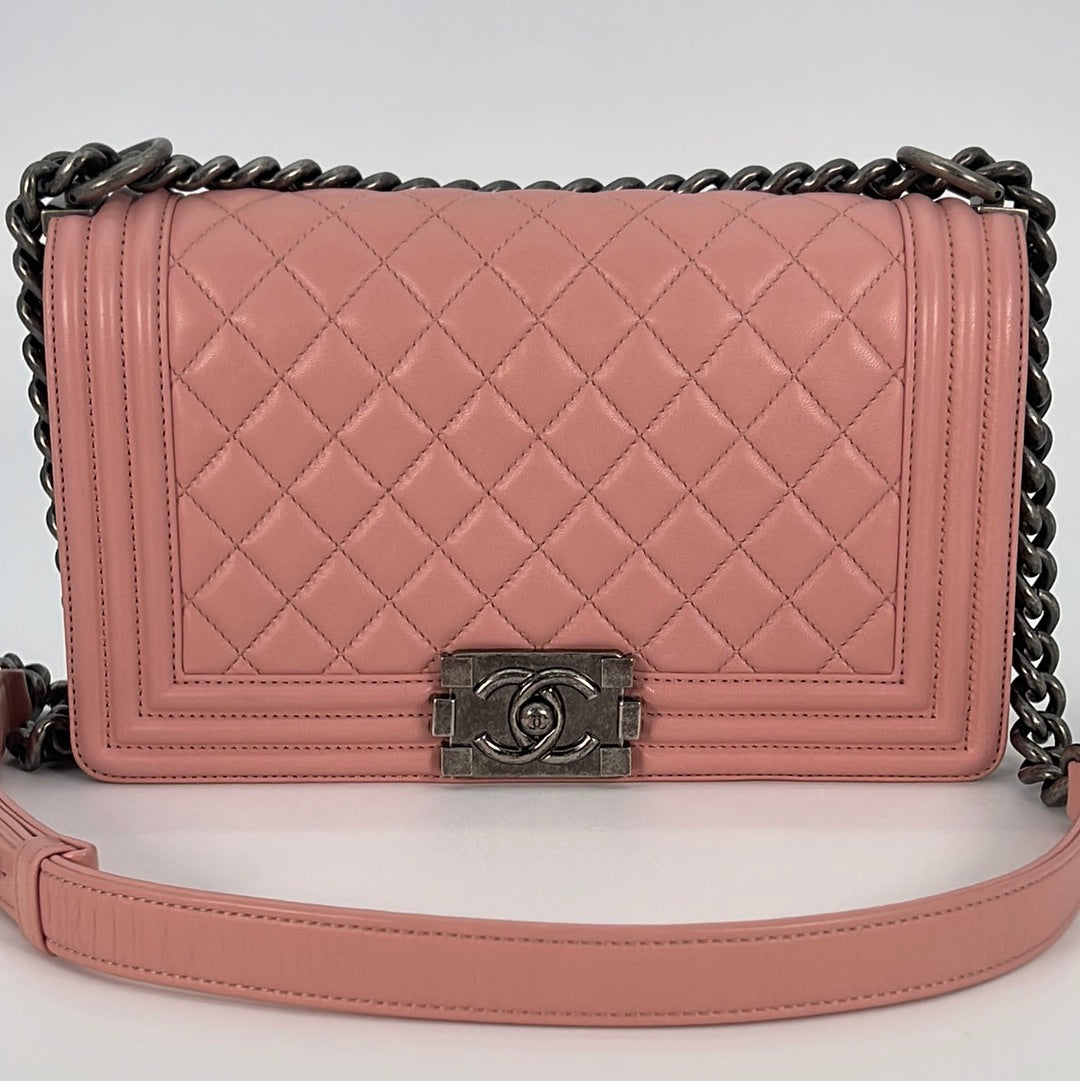 PRELOVED Chanel Pink Lambskin Leather Medium Boy Flap Bag 20039200 030723 ** DEAL - $1400 OFF