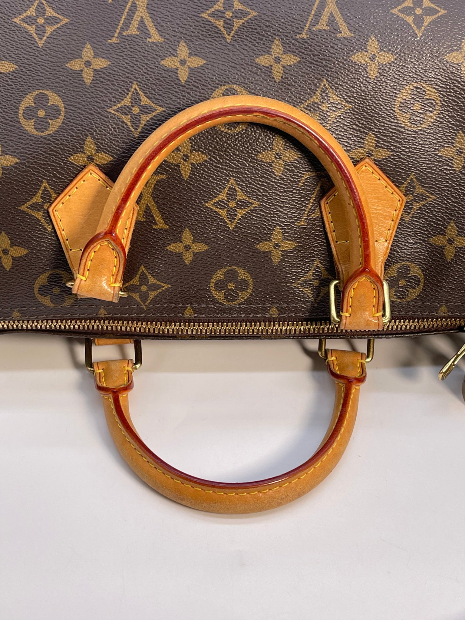 Louis Vuitton Bandoulière Monogram Strap ○ Labellov ○ Buy and Sell  Authentic Luxury