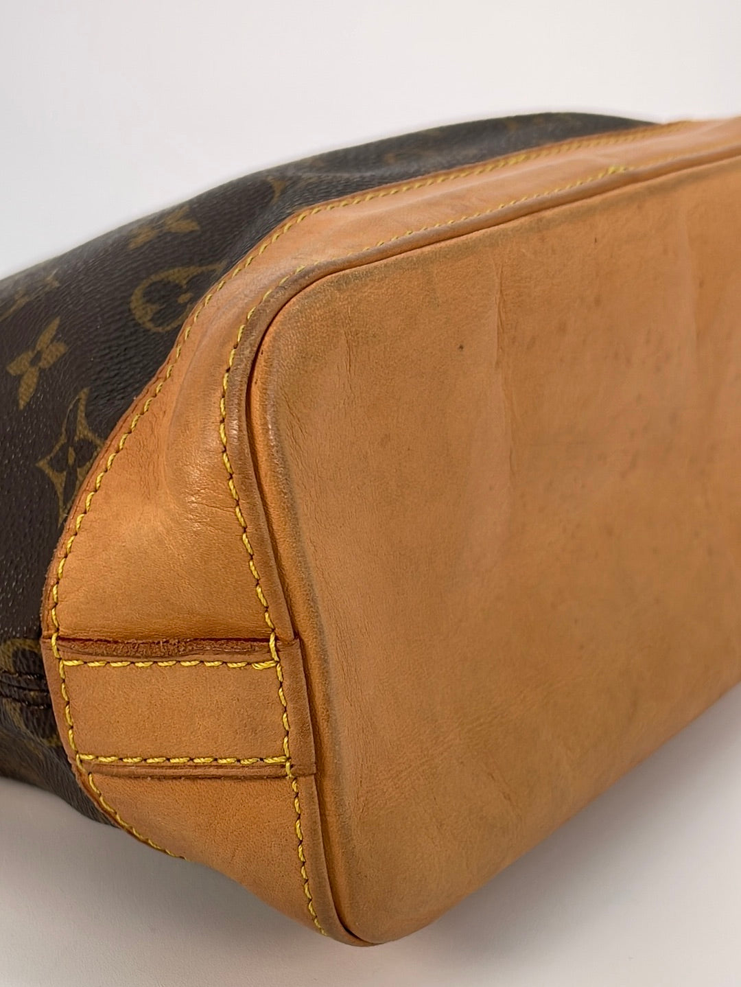 Louis Vuitton Monogram Lockit Vertical Leather Fabric Brown Handbag 991