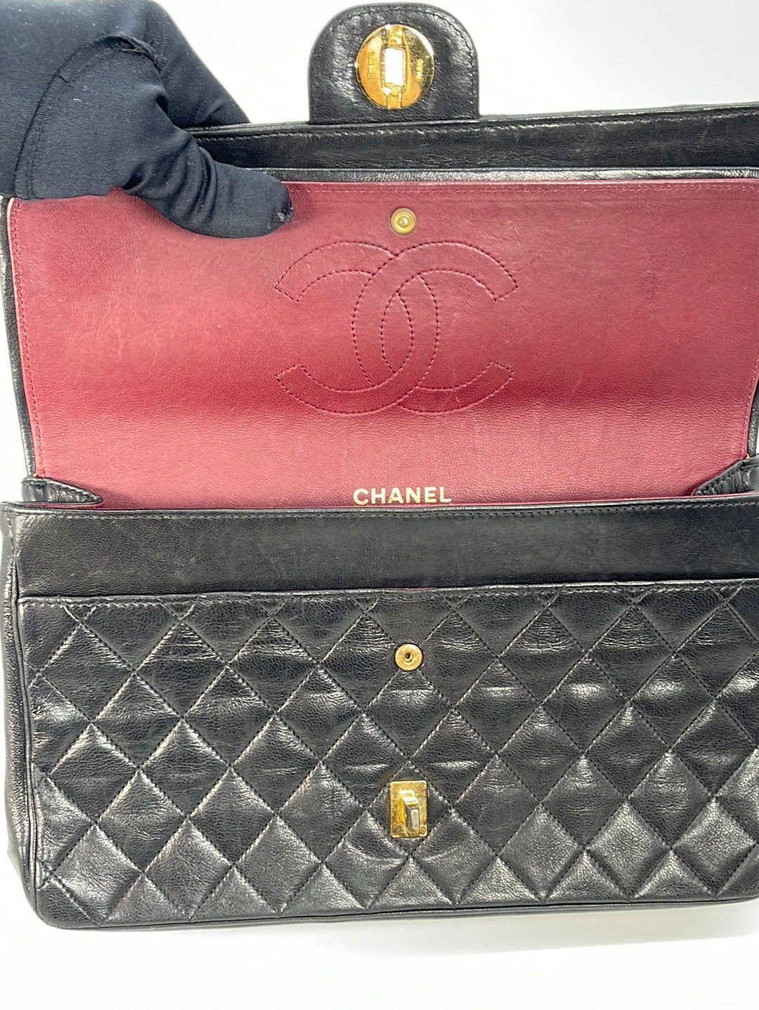 New and Gently Used Chanel Bags, Accessories & Clothing – VSP Consignment