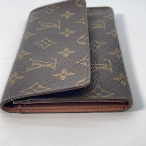 Louis Vuitton Vintage Black Taiga Porte Chequier Checkbook Wallet – OPA  Vintage