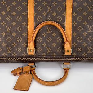 SOLD..Vintage Louis Vuitton monogram Keepall Bandoulière 60. Excellent  vintage condition. 23” wide x 12” tall. The perfect carryon bag!…