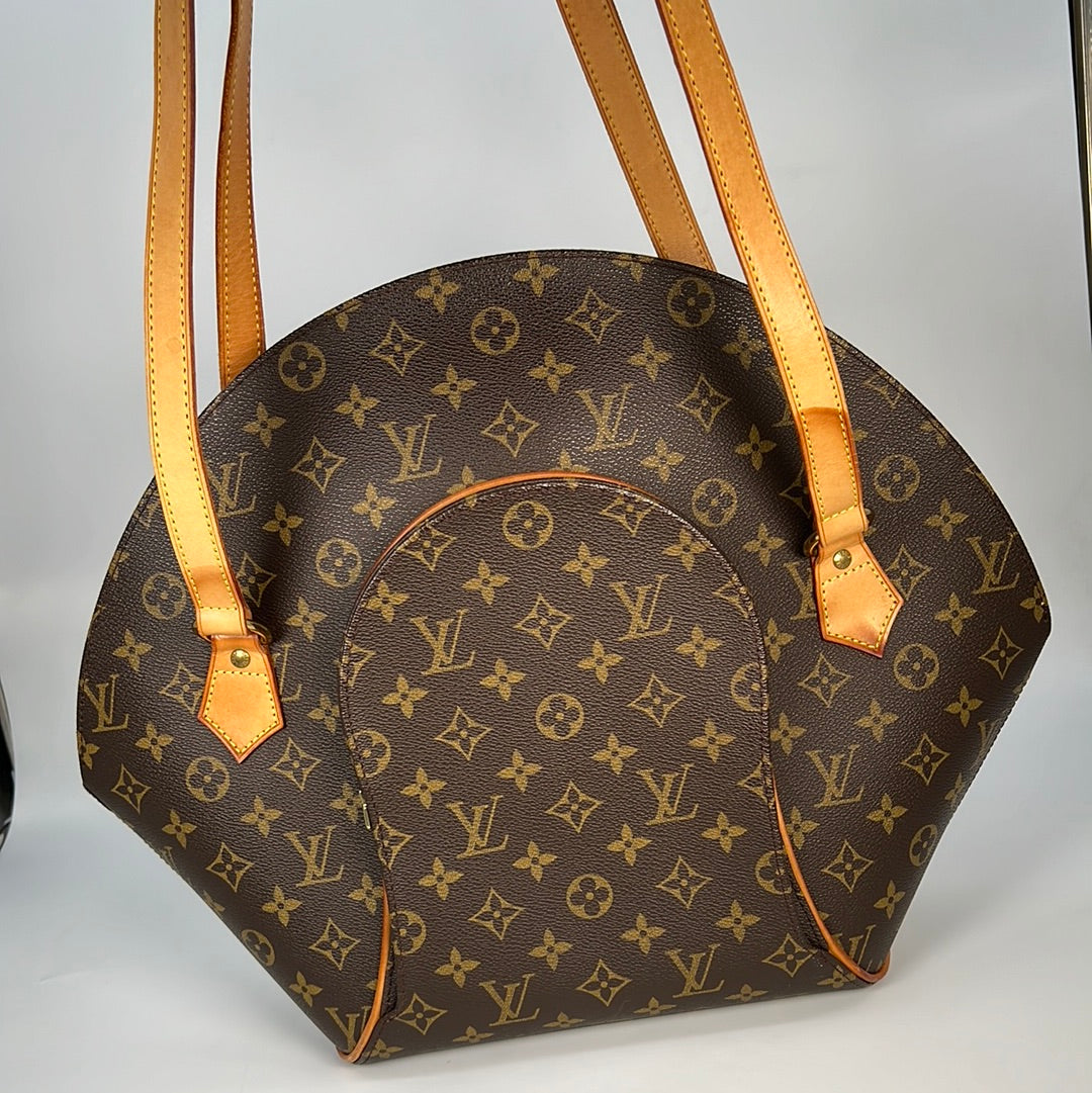 Sold at Auction: LOUIS VUITTON handle bag ELLIPSE, coll.: 2003.